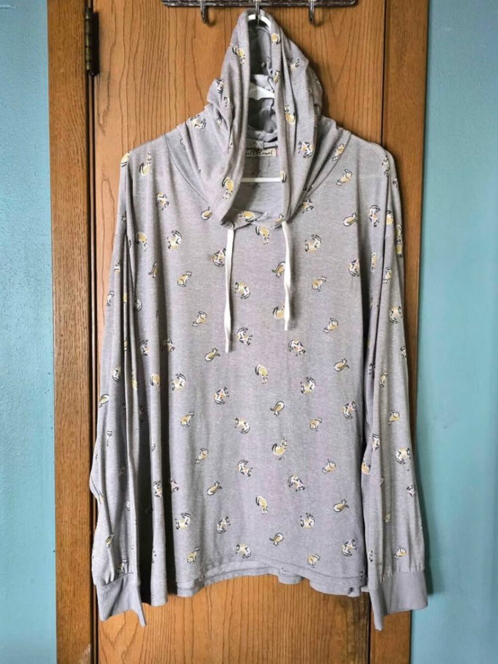 Size XL Gray Wallflower Cat Lightweight Pullover Hooded Shirt Hoodie Top